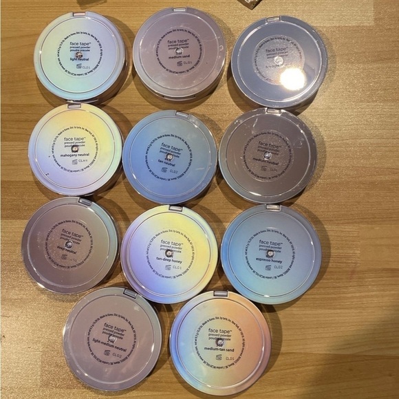 Face Tape Pressed Powder new - Picture 2 of 4